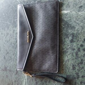 MICHAEL KORS Black Wallet Purse Envelope-Style